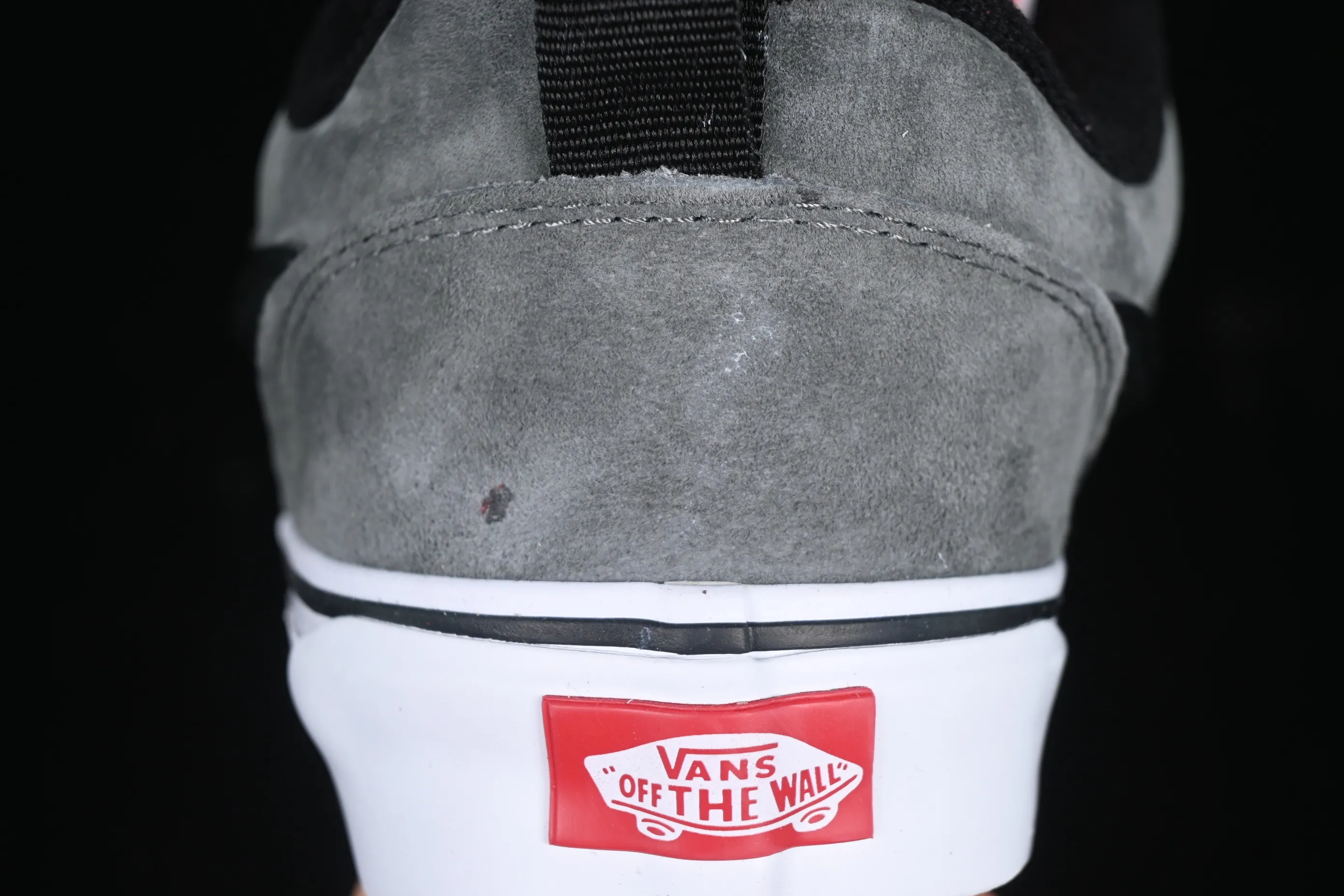 All categories Vans Vans series Vans Low Vans low-top Vans Knu Skool gray and black color low-top retro casual vulcanized bread shoes VN0009QCBDS